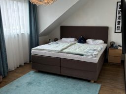 Bild aus einer Immobilie, Schlafzimmer.